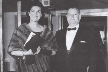 Andreu Colomer amb la seva senyora Pilar Guanyabens en una convenció internacional de pellaires a Londres (Fons de la família d’Andreu Colomer Munmany)
